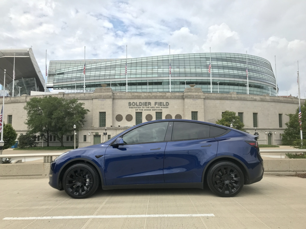 2020 Tesla Model Y driven, electric trucks get a boost: What's New @ The Car Connection lead image
