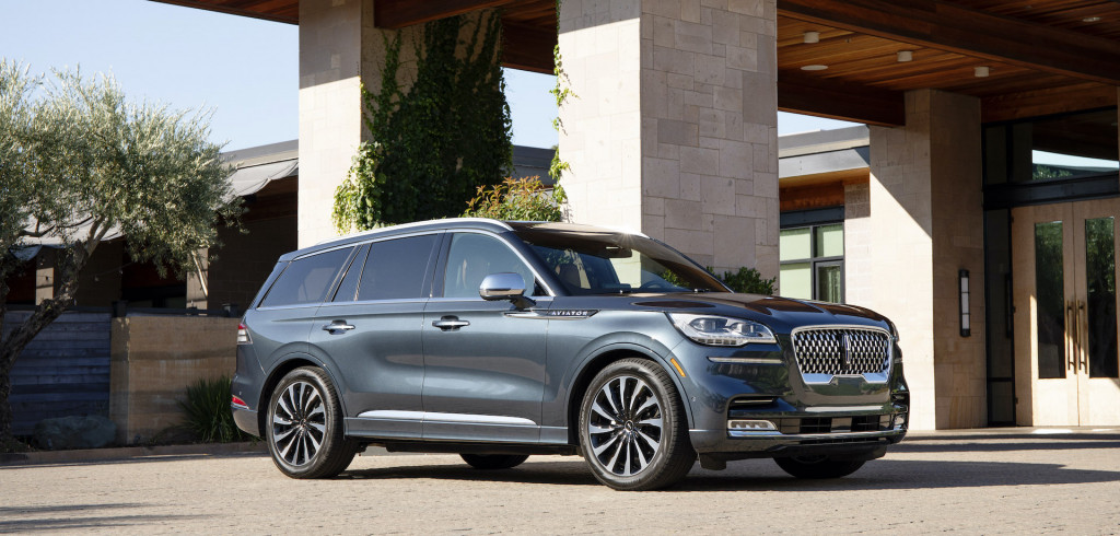 2021 Lincoln Aviator PHEV review, 2021 Genesis GV80 revisited, Tesla to lose millions: What's New @ The Car Connection lead image