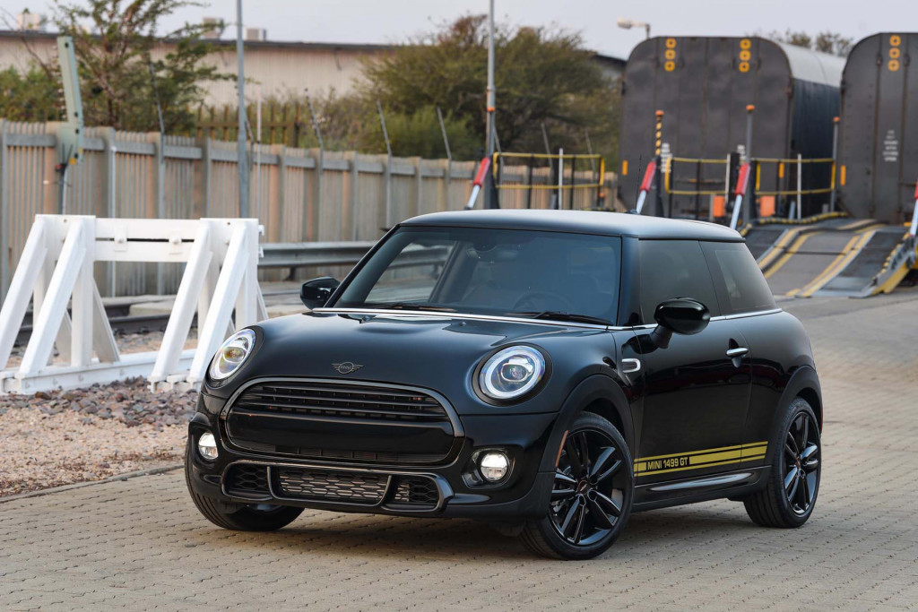 2021 MINI Hatch Midnight Black - £22,450