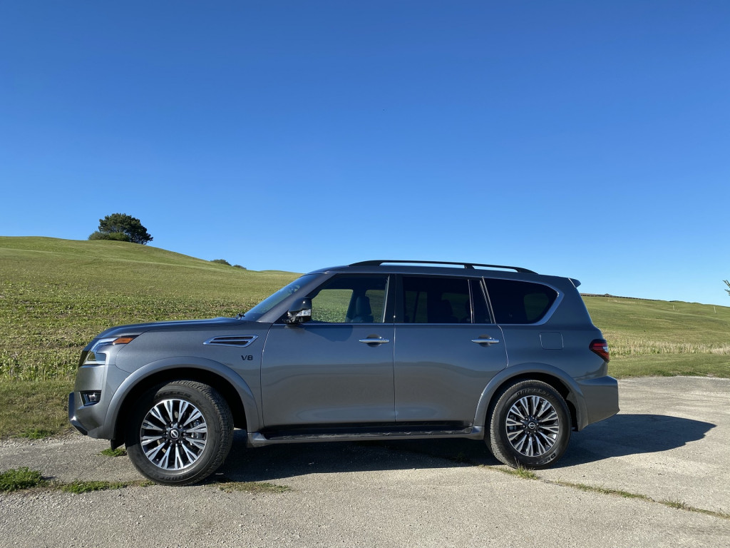 Review update 2021 Nissan Armada honors the strong silent type