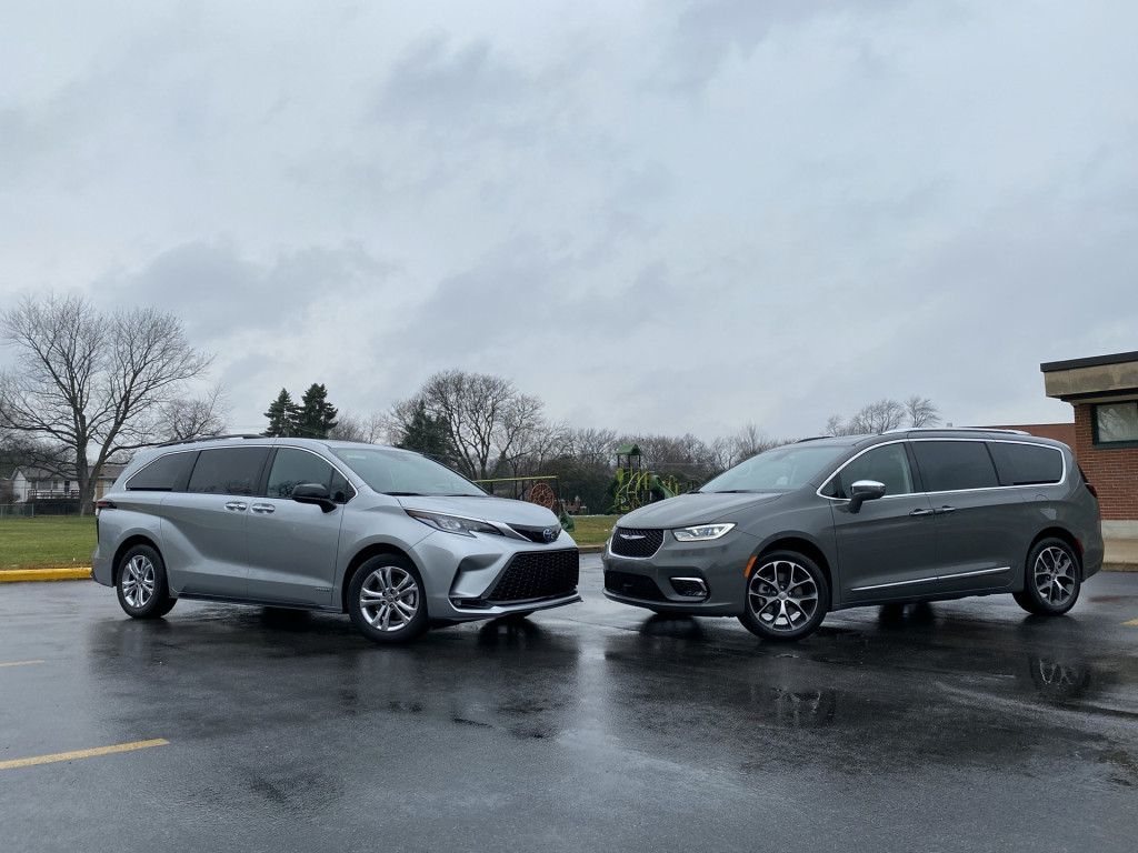 2021 Toyota Sienna, left, and 2021 Chrysler Pacifica, right