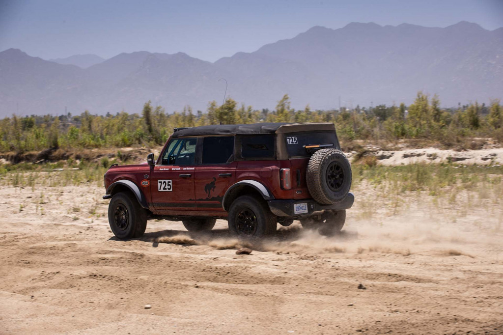 Ford Bronco Wildtrak 2022 with Hoss 3.0 package on the Mexican 1000