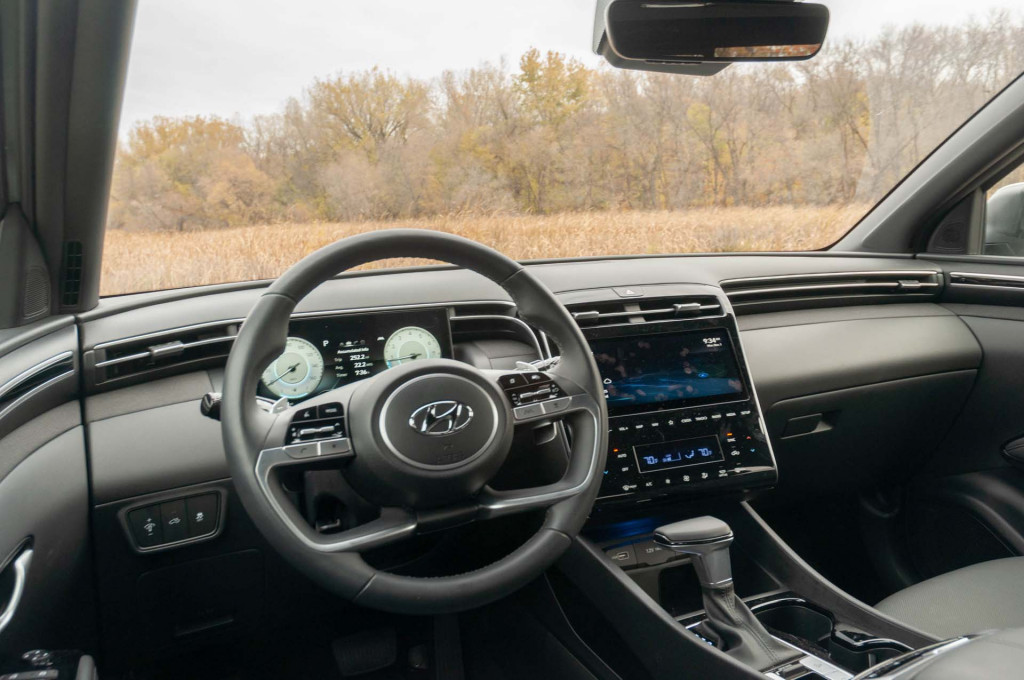 Test drive 2023 Hyundai Santa Cruz picks up young fans