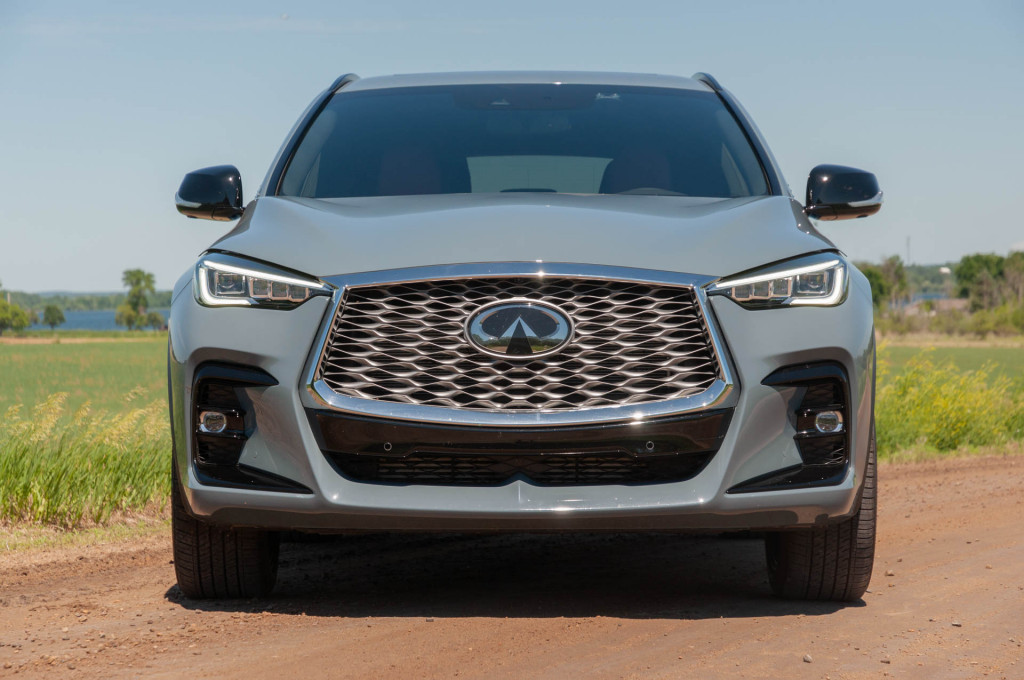Infiniti, Acura join other automakers in including complimentary scheduled maintenance lead image