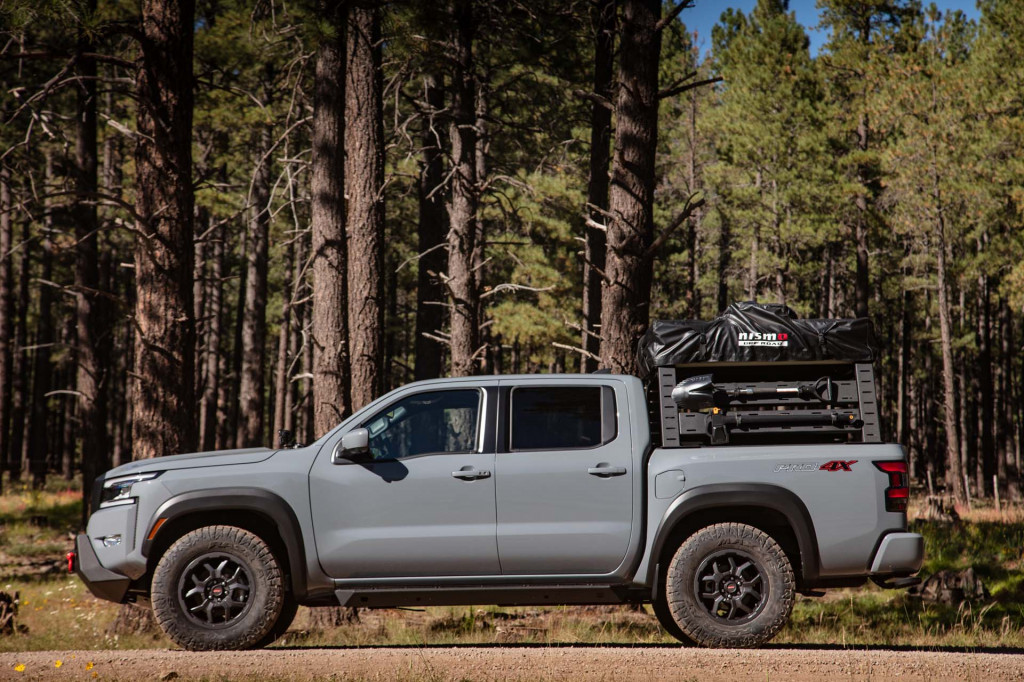 2022 Nissan Frontier equipped with off-road parts Nismo