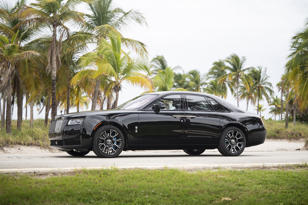 Rolls Royce Ghost 2021 черный