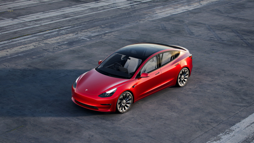Tesla Model 3, Model Y investigated for sudden braking complaints