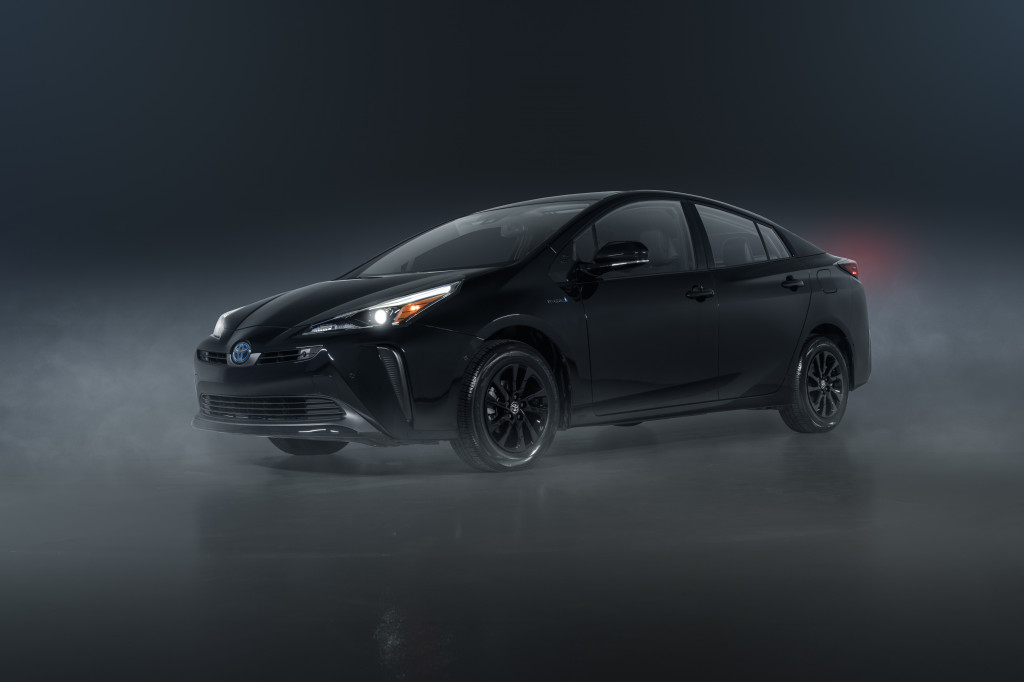 2022 Toyota Prius rolls on with same price, high mpg, new Nightshade Edition