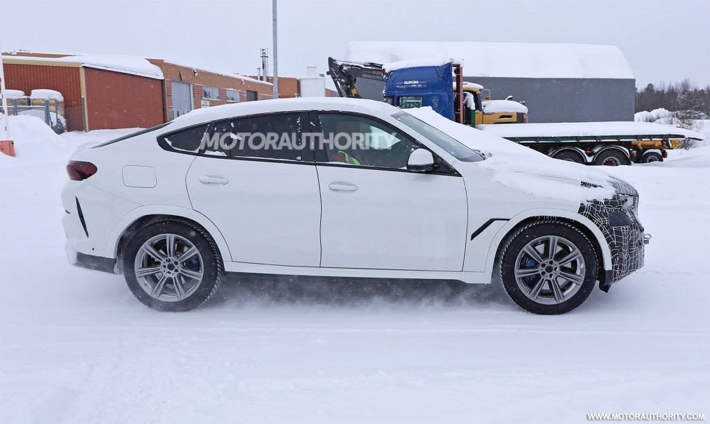 2023 BMW X6 facelift spy shots - Photo credit: S. Baldauf/SB-Medien