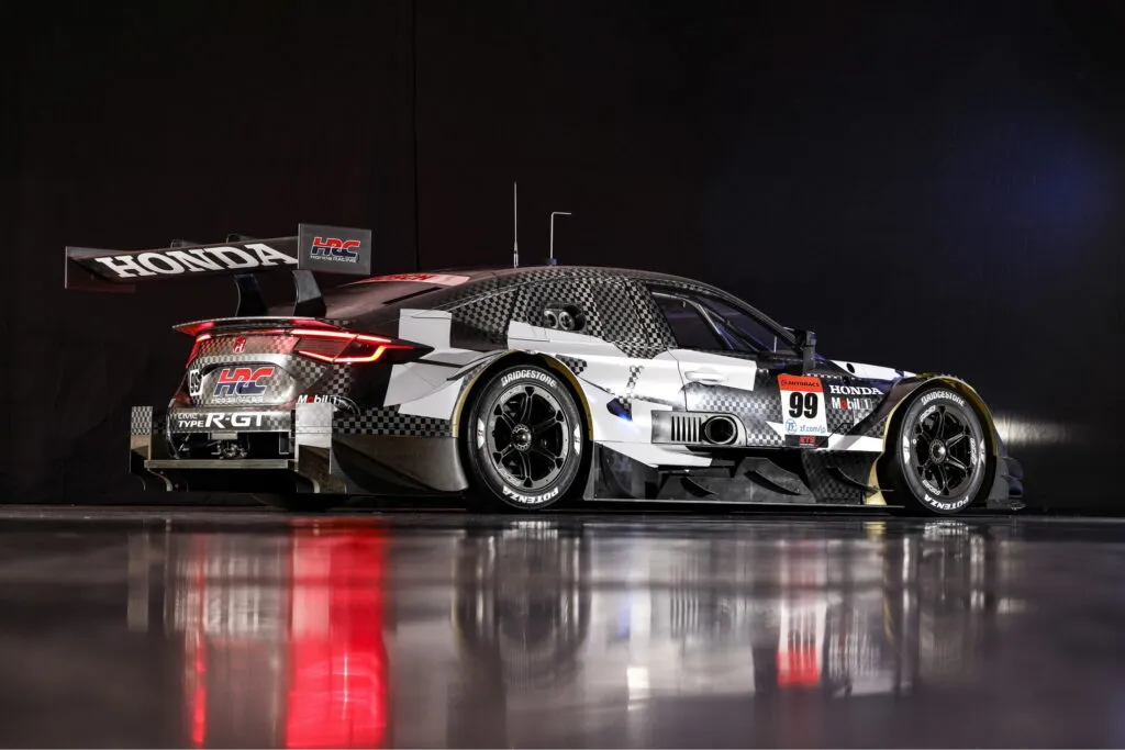 خودروی مسابقه ای هوندا سیویک تایپ R-GT 2023 برای سری Super GT