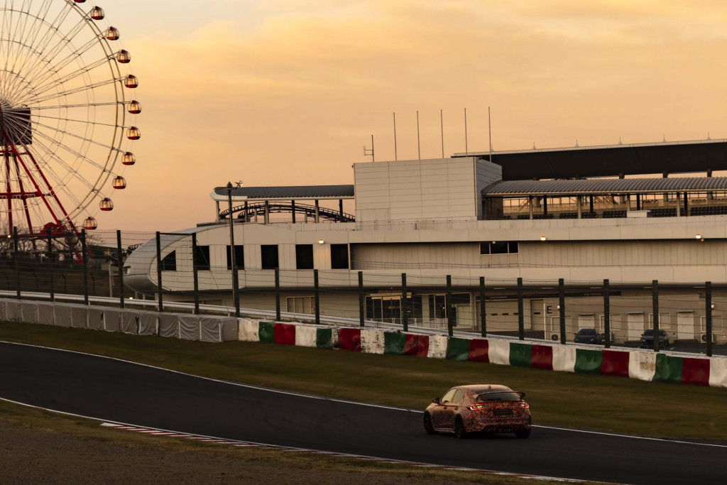 Suzuka Uluslararası Yarış Pisti'nde 2023 Honda Civic Type R prototip testi