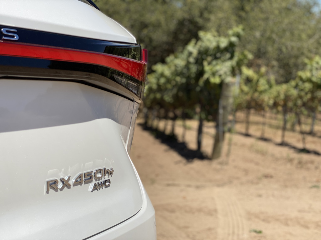 2023 Lexus RX 450h +