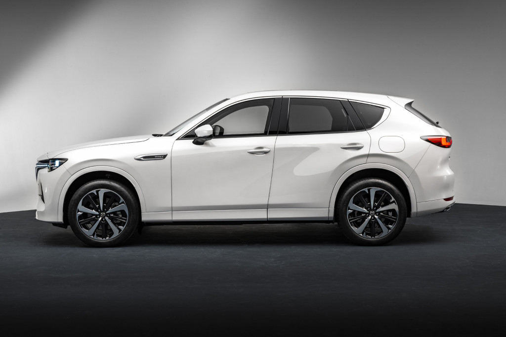 2023-mazda-cx-60_100831609_l.jpg