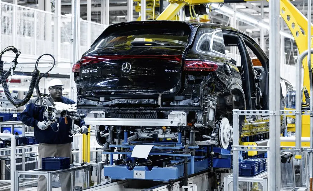 2023 Mercedes-Benz EQS SUV production in Tuscaloosa, Alabama