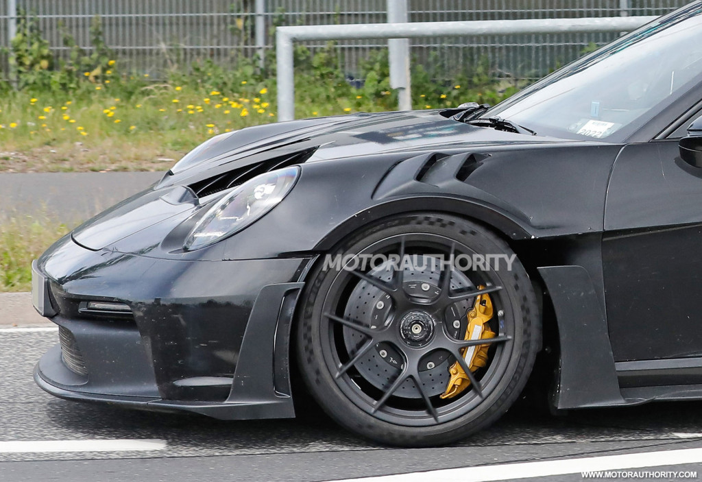 2023 Porsche 911 GT3 RS spy shot - Kredit foto: S. Baldauf/SB-Medien