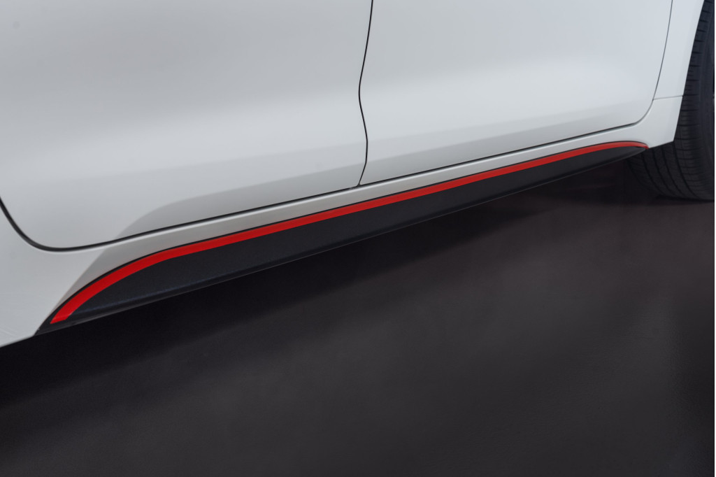 2023 Toyota Corolla Hybrid SE Infrared Edition