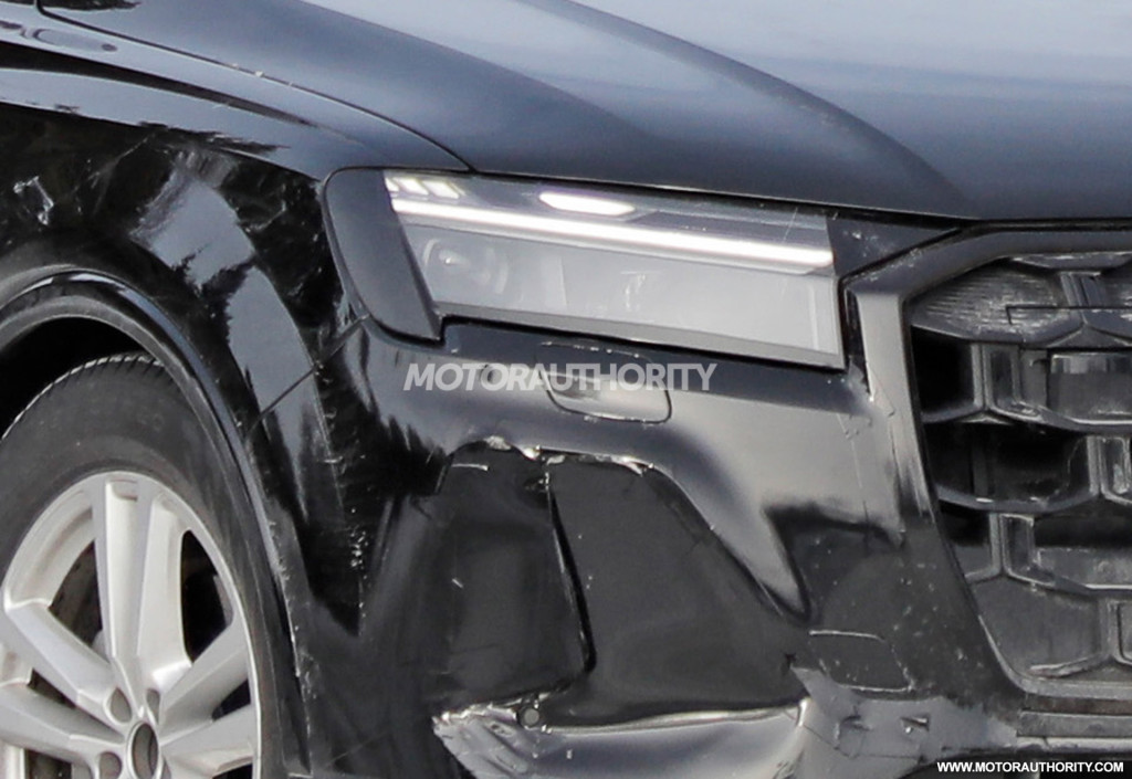 2024 Audi Q7 spy shots and video