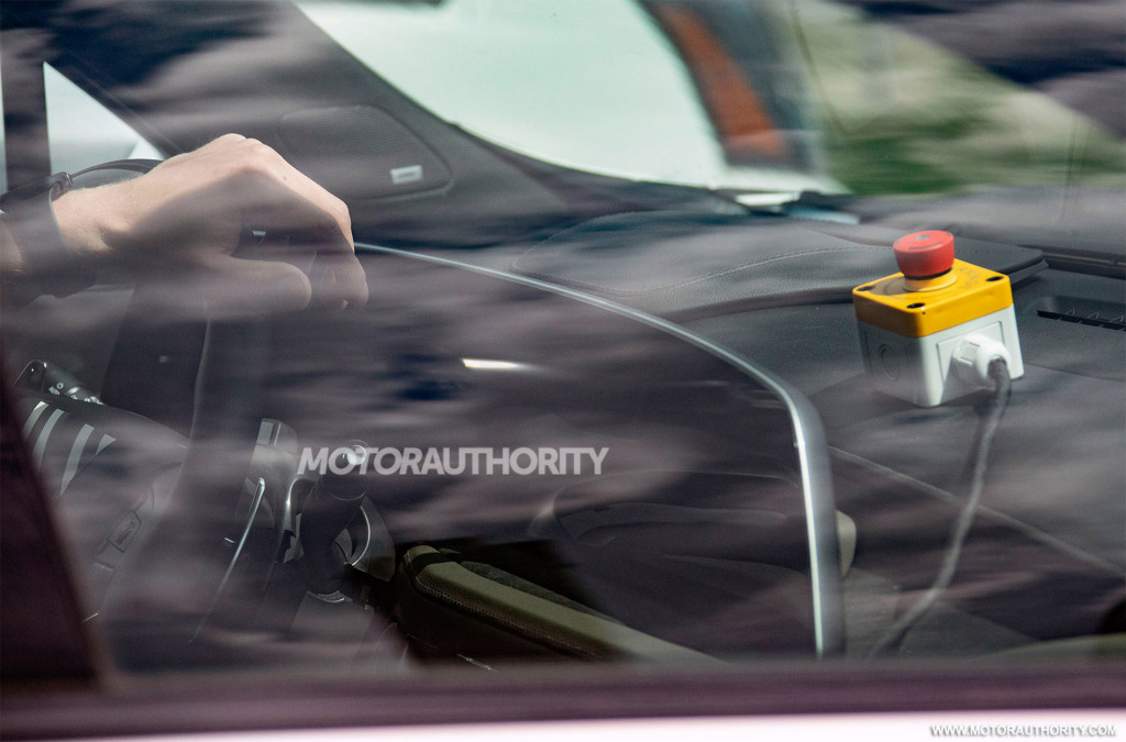 2024 Cadillac XT4 facelift spy shots - Photo credit: S. Baldauf/SB-Medien