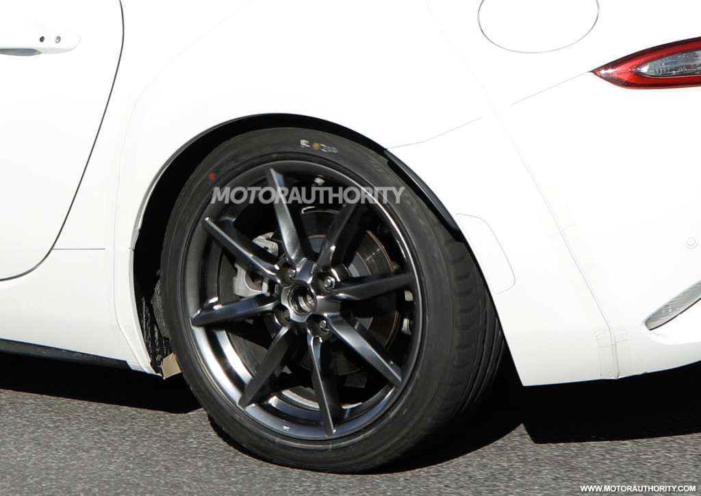 2024 Mazda MX-5 Miata (NE) test mule spy shots - Photo credit: S. Baldauf/SB-Medien