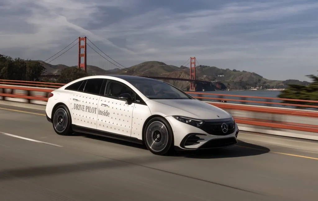 2024 Mercedes-Benz EQS with Drive Pilot