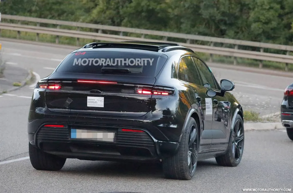 2024 Porsche Macan EV spy shots - Photo credit: Baldauf