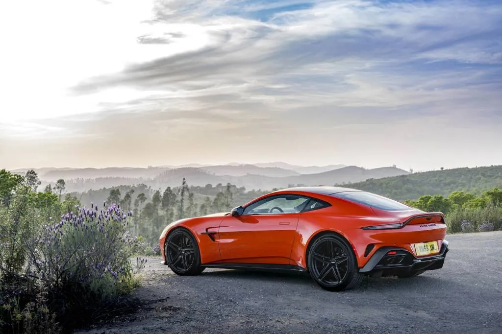 2025 Aston Martin Vantage