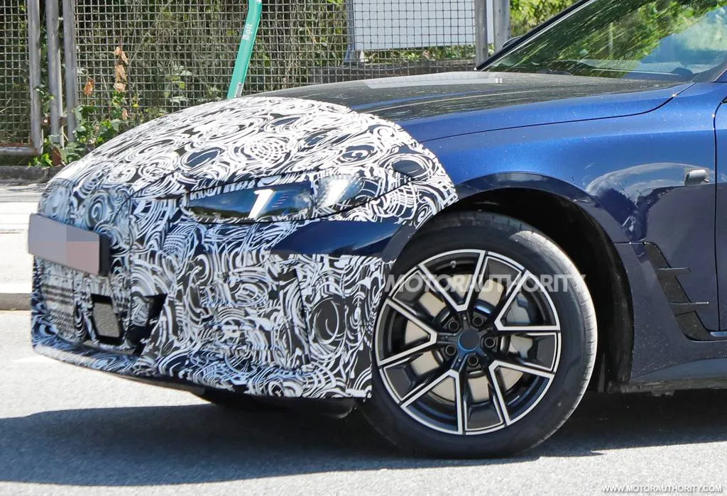 2025 BMW i4 facelift spy shots - Photo credit: Baldauf