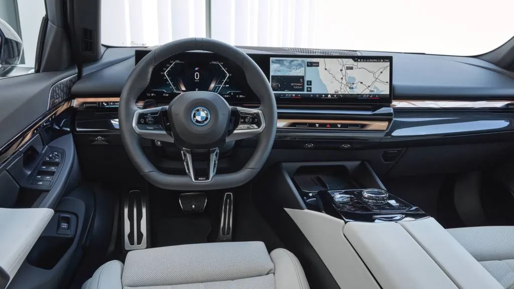 2025 BMW i5