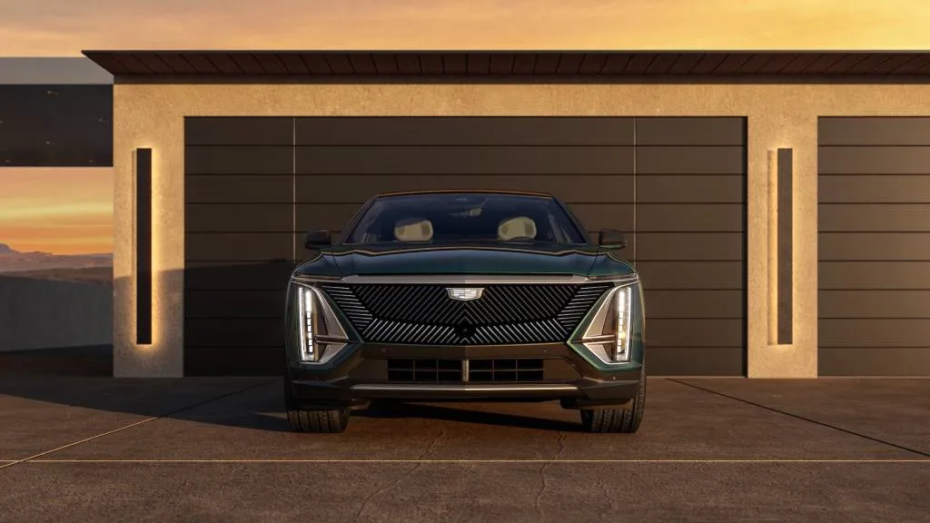 2025 Cadillac Lyriq