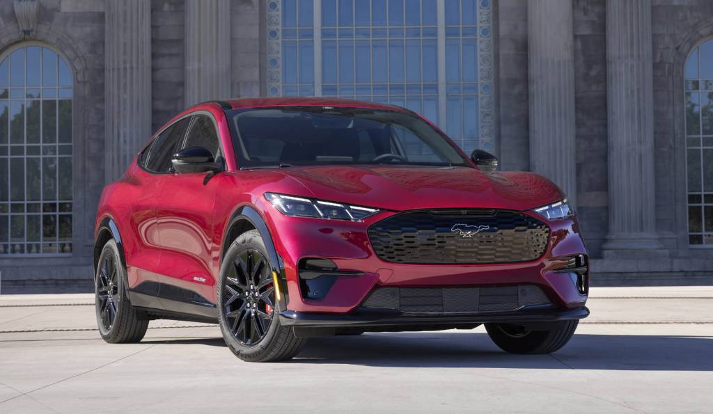 2025 Ford Mustang Mach-E (Premium with Sport Appearance Package)