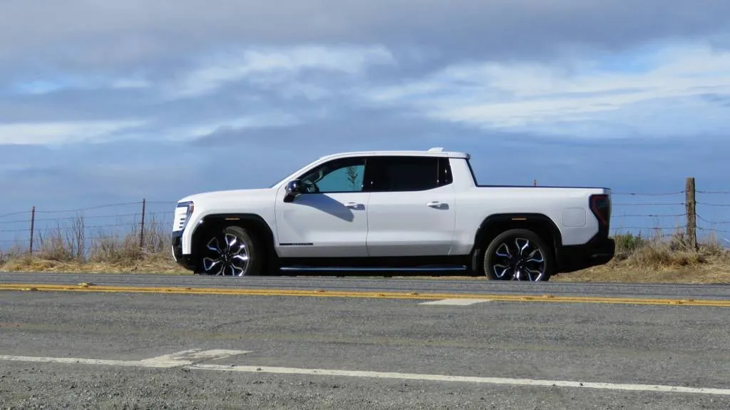 2025 GMC Sierra EV Denali