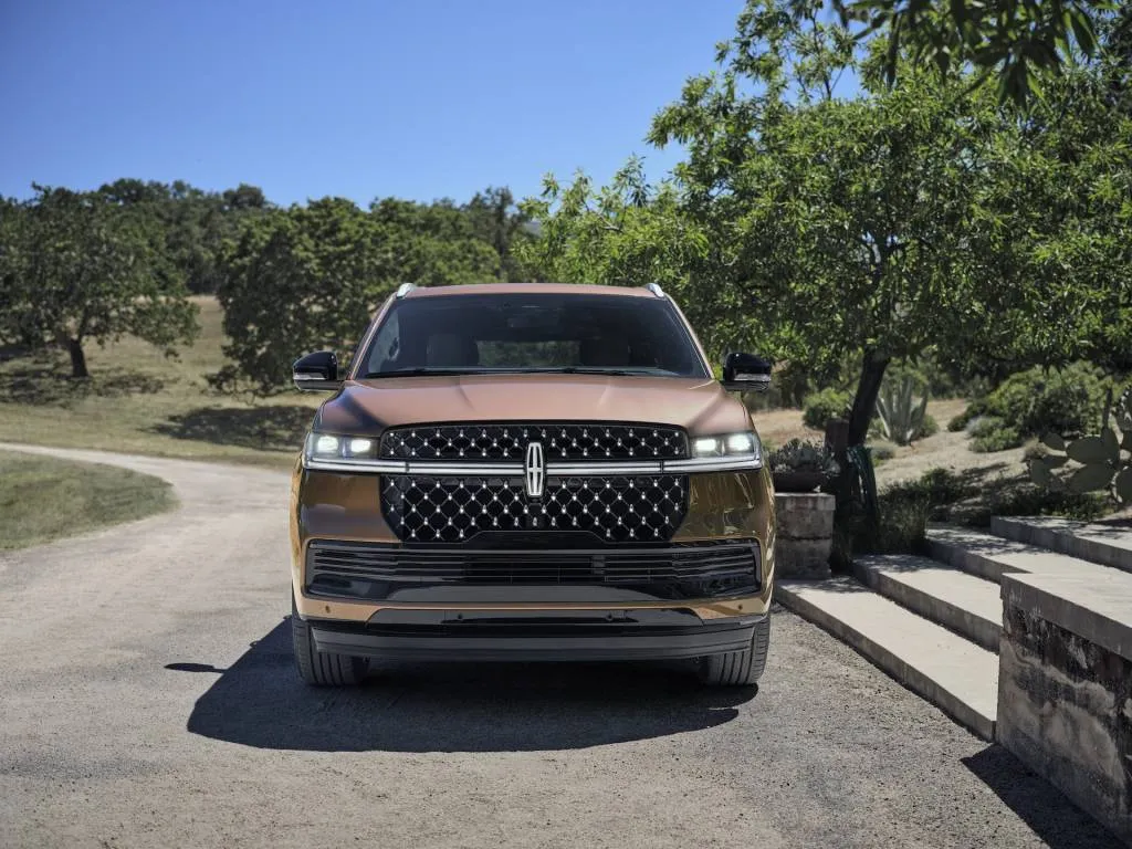 2025 Lincoln Navigator L Black Label