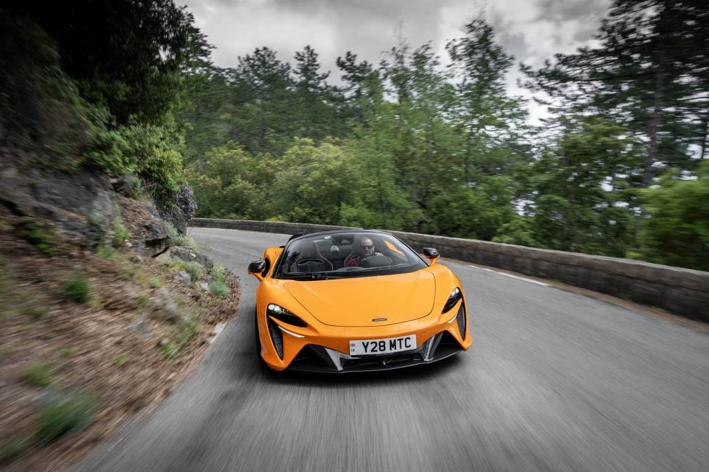 2025 McLaren Artura Spider