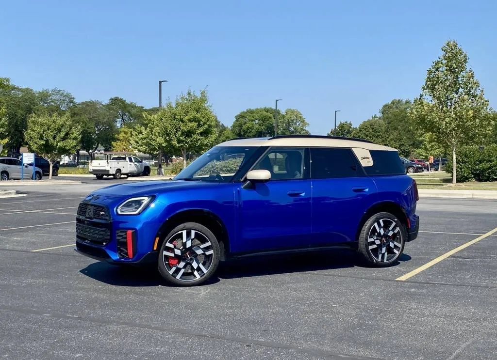 2025 Mini Countryman JCW