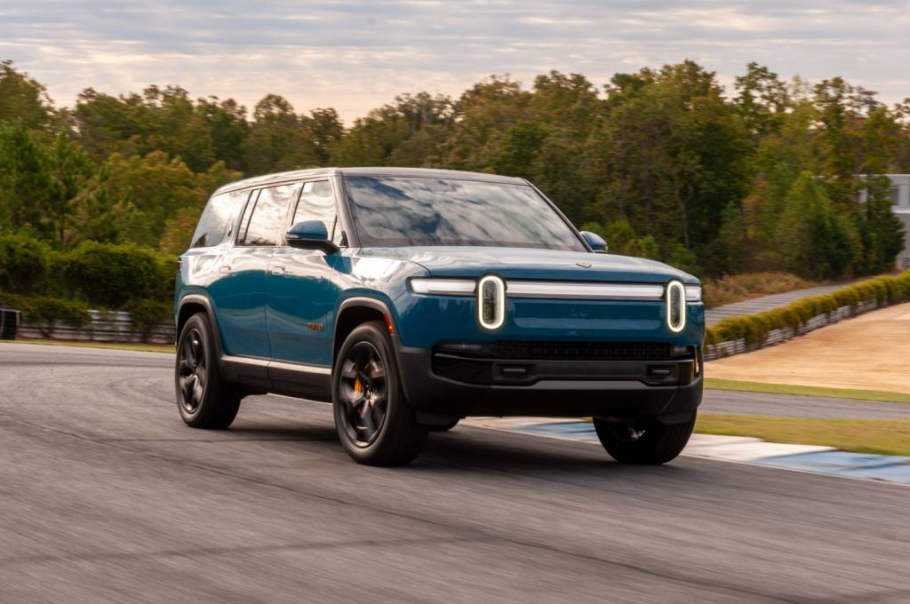 2025 m. Rivian R1S