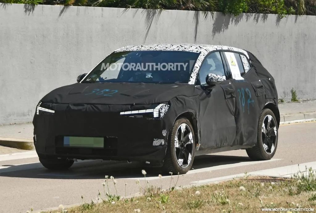 2025 Volvo EX30 spy shots - Photo credit: Baldauf