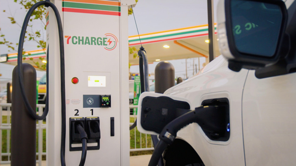 7-Eleven 7Charge EV fast-charging station