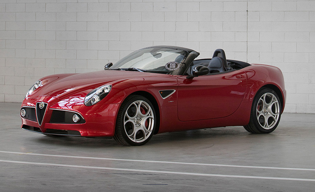 Fca Selling Alfa Romeo 8c Competizione Coupe And Spider With Delivery Miles