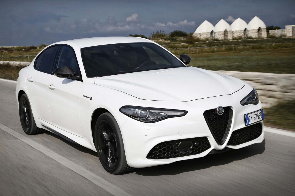 robot zakdoek majoor New and Used Alfa Romeo Giulia: Prices, Photos, Reviews, Specs - The Car  Connection