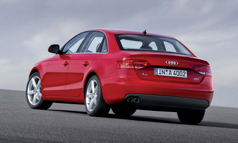 Audi_A4_MOTORAUTHORITY003.jpg