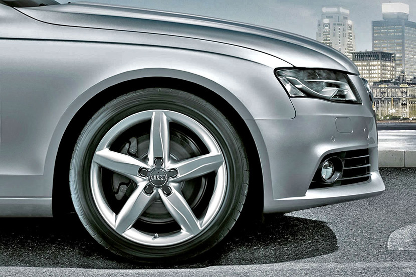 Audi_A4_MOTORAUTHORITY009.jpg