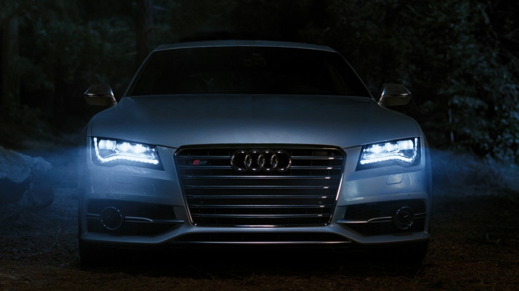 Audi's signature LEDs on the 2013 S7
