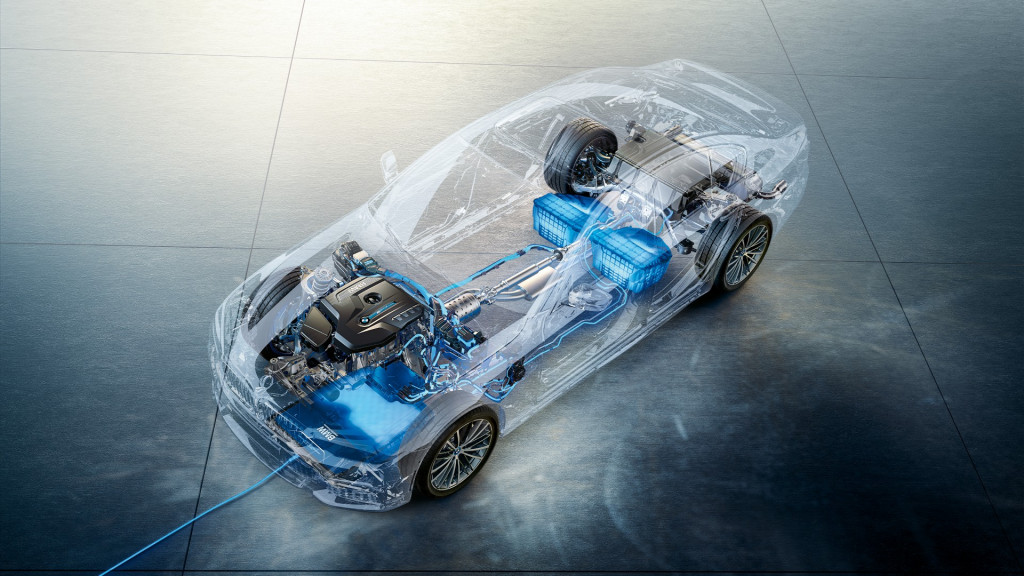 Sistem pengisian nirkabel hibrida plug-in BMW 5-Series
