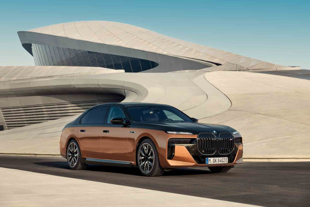 2024 BMW i7 M70