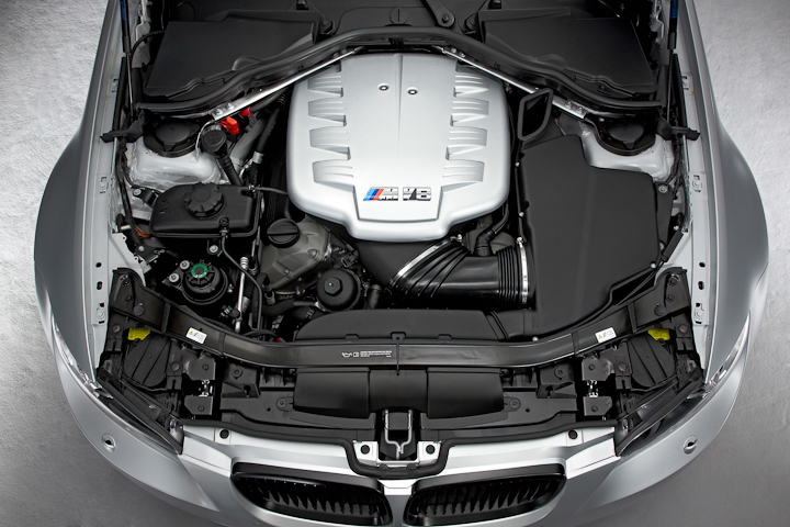 BMW M3 Carbon Racing Technology (CRT) Edition