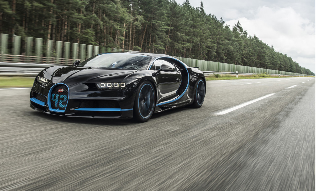Bugatti Chiron makes 0-248-0 MPH dash in record 41.96 seconds