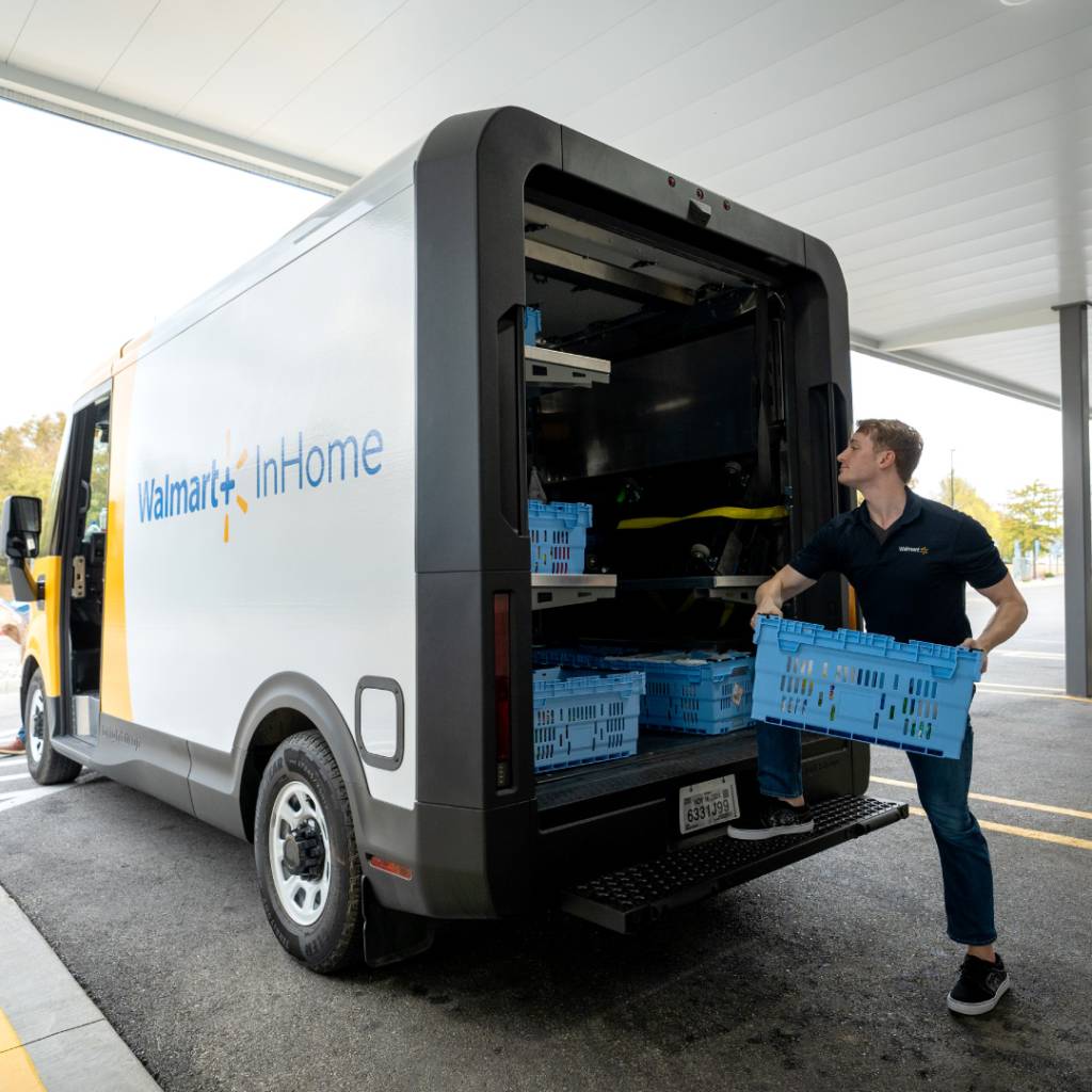 Chevrolet BrightDrop 400 electric van in Walmart livery