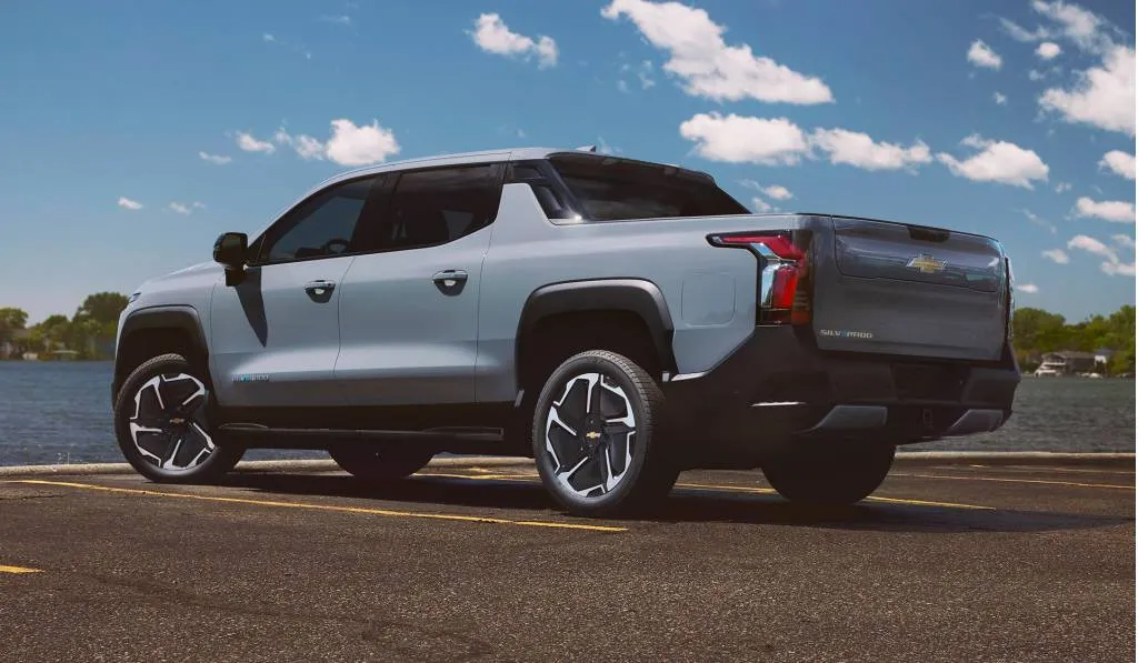 2025 Chevrolet Silverado EV