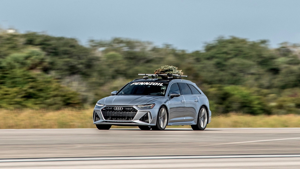 Christmas tree reaches 183 mph strapped to a Hennessey-tuned Audi RS 6 Avant