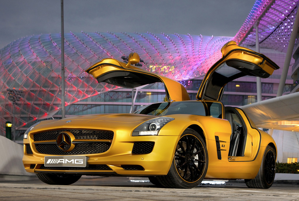 Desert Gold 2010 Mercedes Benz Sls Amg To Star In Dubai
